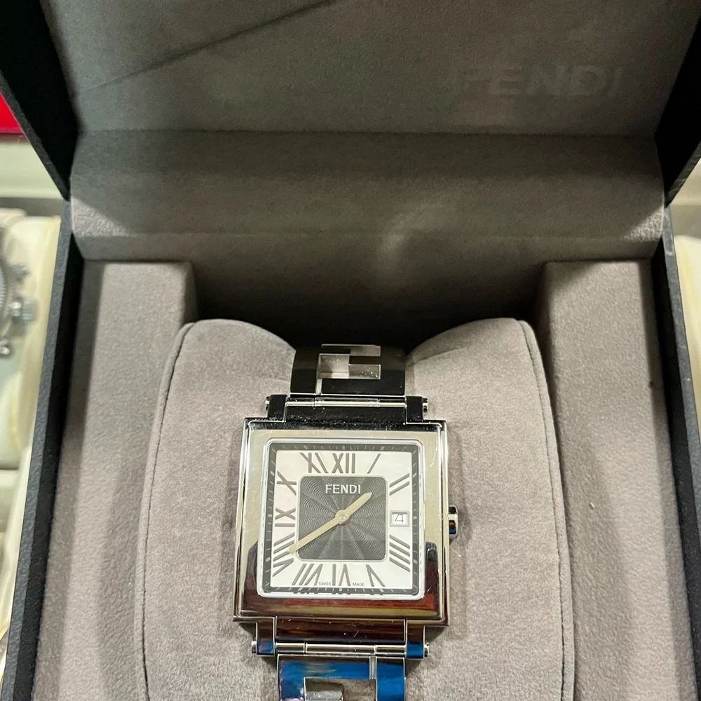 FENDI QUADRO WOMEN NIB AUTHENTIC LOGO SQUARE M.O.P. BLK STAINLESS STEEL WATCH